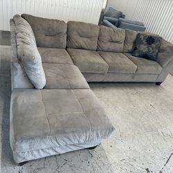 Comfy Nice Gray Suede Sectional Couch 