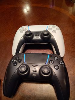 PS5 Controllers