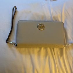 Micheal Kors Wallet