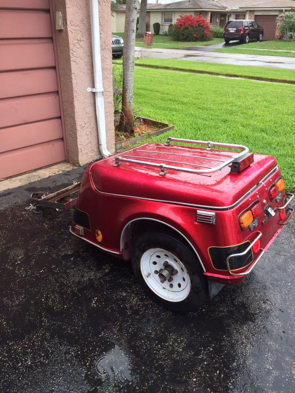Escapade motorcycle trailer. Swivel tongue. No title