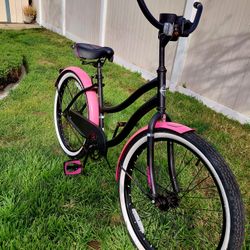 Huffy Beach Cruiser Bicycle 