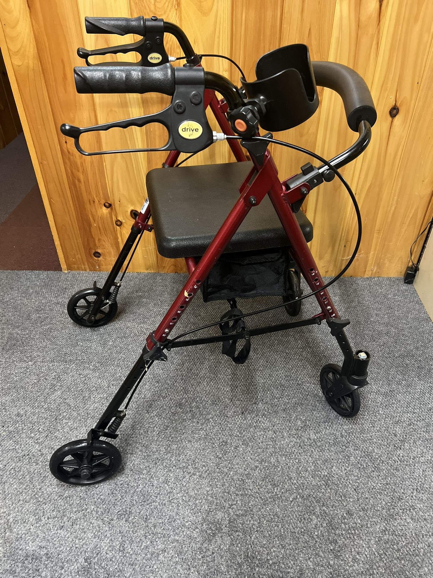 Mobility Aids (Walkers, Transport Chair, Canes)