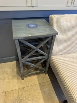 Wooden Decoration Table 