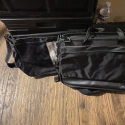 3 laptop bag 2 at 10 with straps 3 rd with handles 5 asking 25 for all 3 