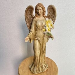 New Angel Lily Statue, Estatua del ángel lirio $15 EACH