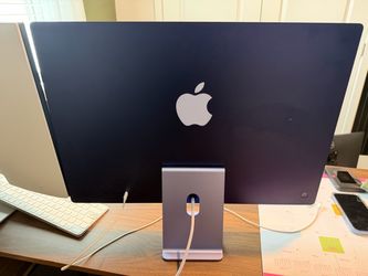 Apple iMac All-in-One Desktop Computer
