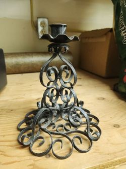 2 vintage style candle holders