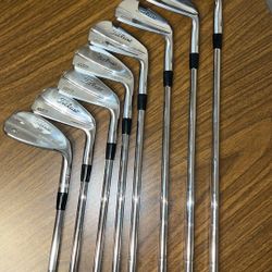 Titleist 716 MB Iron Set + Vokey Wedge