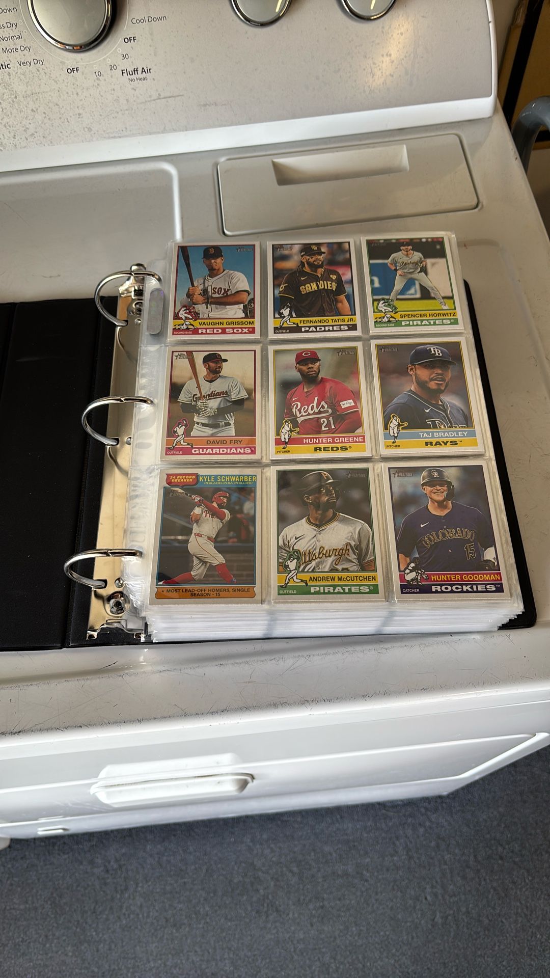 Huge Book Of Modern Baseball Cards 700+