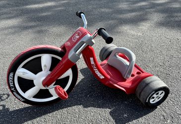 Radio Flyer Big Flyer Deluxe Tricycle