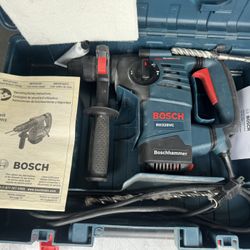 Bosch Rotary Hammer With Vibration Control. 