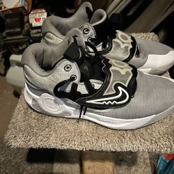 Nike KD Trey 5