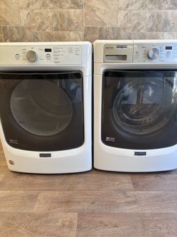 Maytag washer and dryer laundry