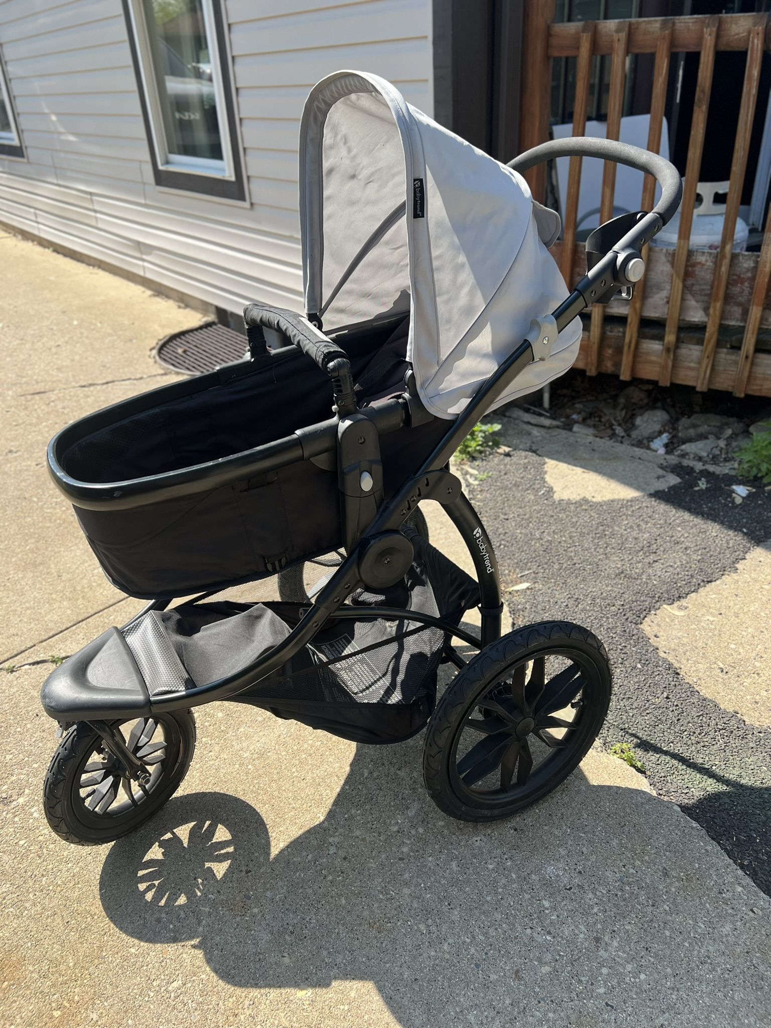 Baby Trend Manta snap Jogger Stroller