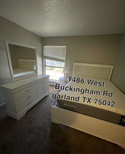 Furniture bedroom set