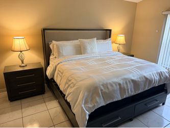 Modern King Bedroom Set – Storage Bed + Dresser + 2 Nightstands