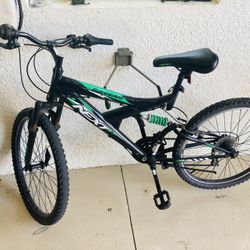 XJD GAUNTLET NEXT MOUNTAIN BIKE