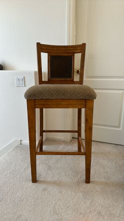 One Bar Stool