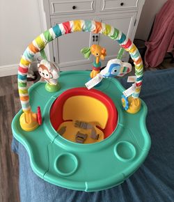 baby activity center / sit-me-up play seat.