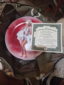 Bradford Exchange Marilyn Monroe Collector Plate with COA