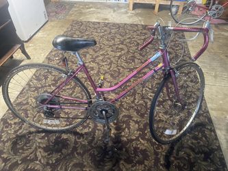 Vintage Women’s Schwinn Caliente