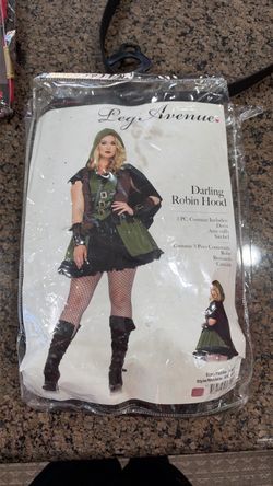 Woman’s Darling Robin Hood costume