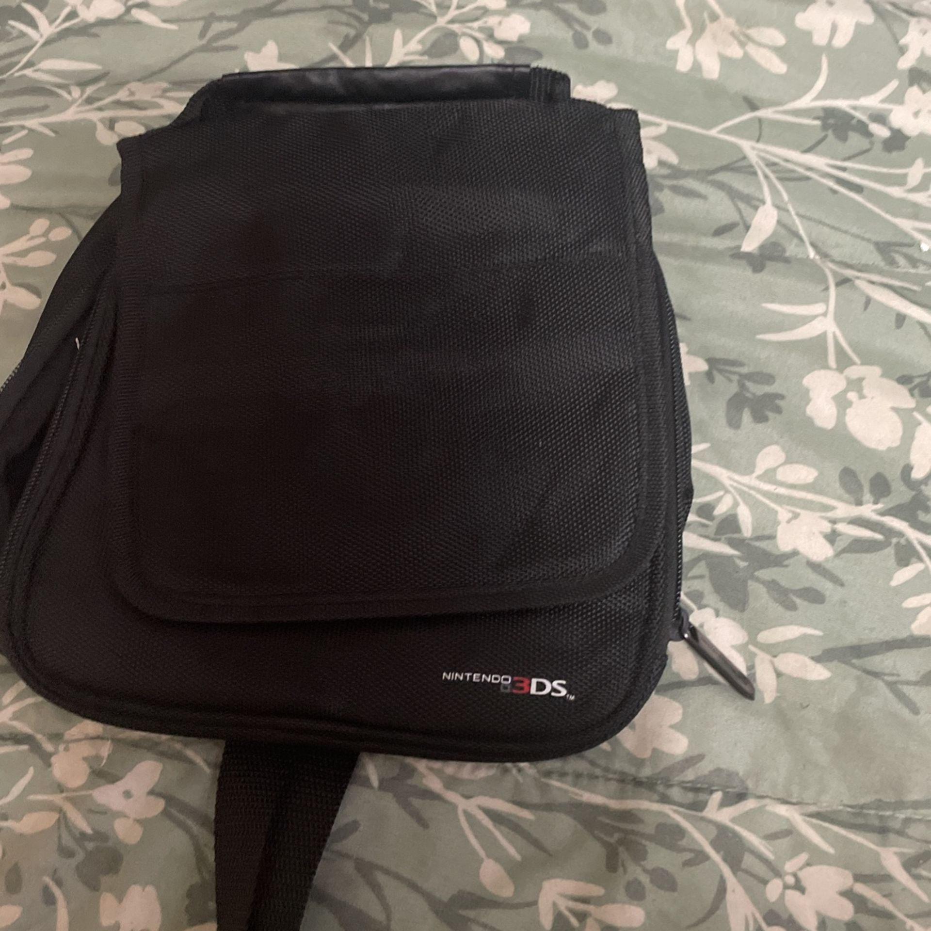 Nintendo 3DS Bag Color Black