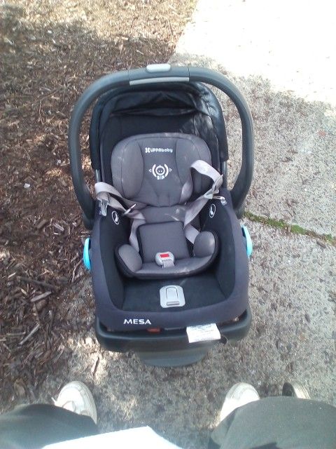 UPPAbaby MESA Infant Car seat