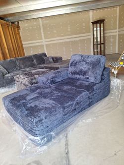 Relaxing kitchen Blue $140 FIRM