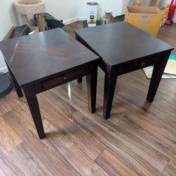 2 Wooden End Tables (Dark Espresso, 25x25in)