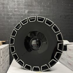 24” GIOVANNA WHEELS  GLOSS BLACK FLOATING CAP RIMS