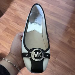Michael Kors Women’s Black And White Ballet Shoes 