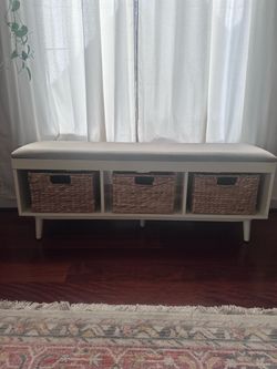 Safaviah Storage Bench