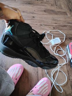 Air Jordan 11 Black Gamma Blue Sneaker size 6