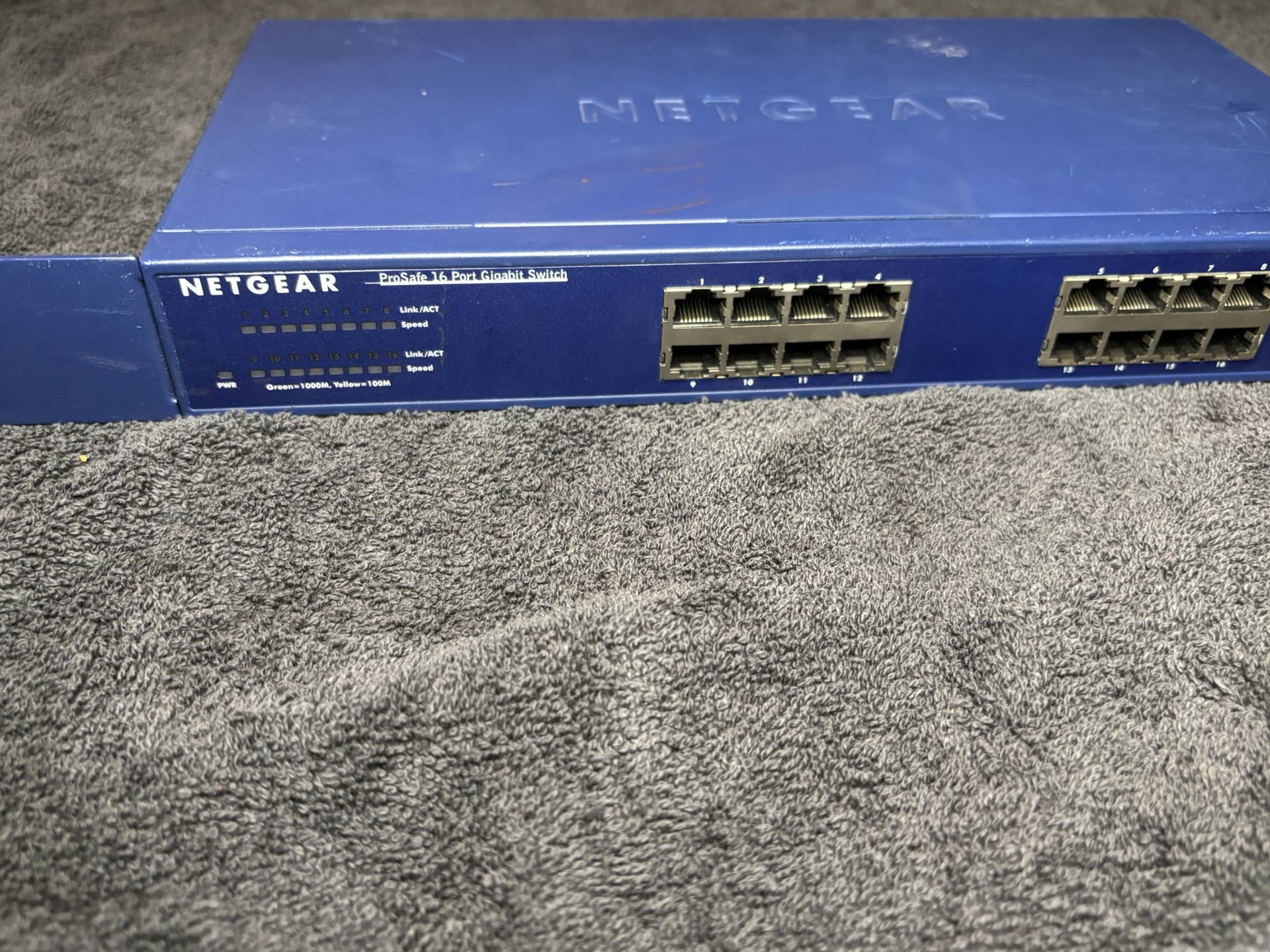 NETGEAR Pro Safe 16 Port Gigabit Switch 