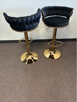 2 Pc swivel bar stools