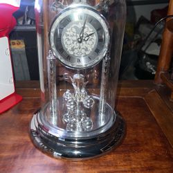 Quartz Clock , Large, 12 inch, Glass UDome, 1970's, Quartz, Brass Base, Gold Di