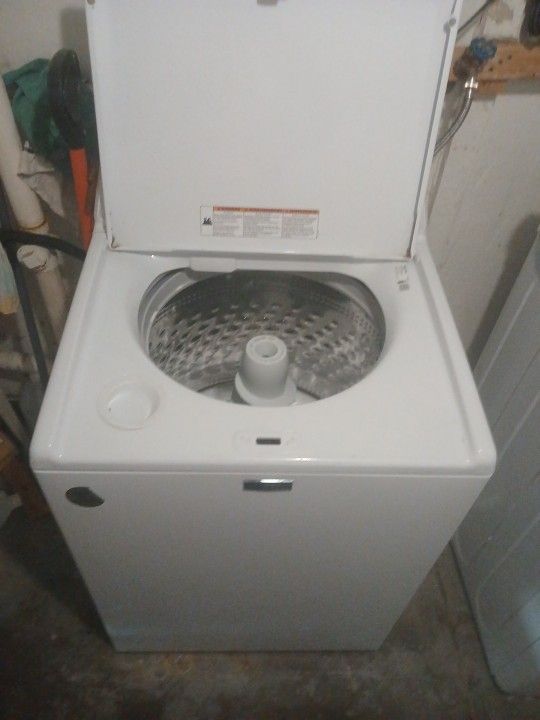 New MAYTAG WASHER