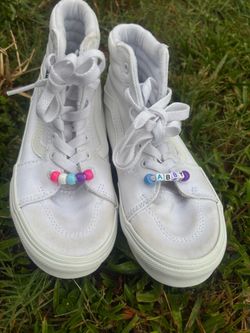 White Vans Sk8-Hi High Top Sneakers Girls Size 2Y Preowned in good condition Pet & Smoke Free Home. Check photos for any flaws. Classic white canva