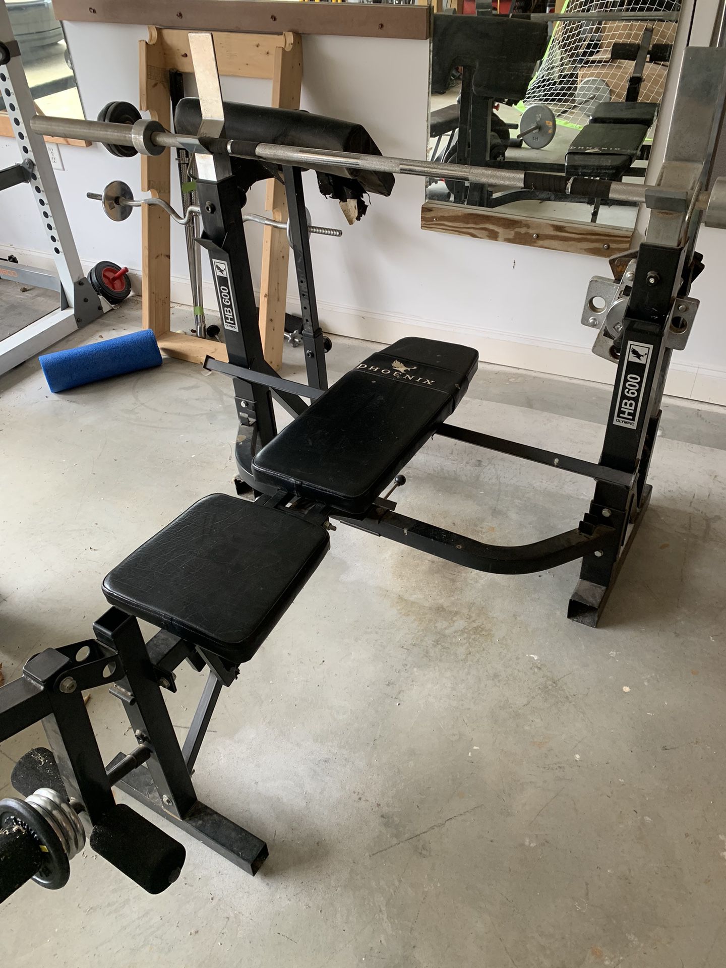 Weight Bench And Pull Down Bar 