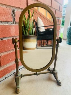Mirror with stand, small