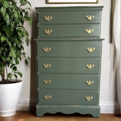 Awesome Shabby Distressed Solid Wood Dresser 