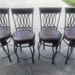 Set of 4 Swivel Barstools