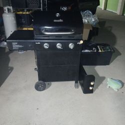 Char-Broil Propane BBQ