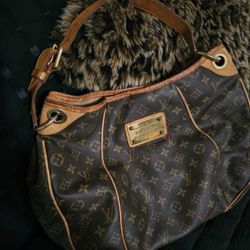 lv galliera pm bag