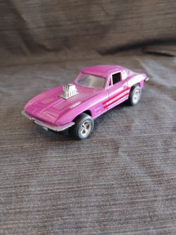 1963 Chevrolet Corvette Toy Model 