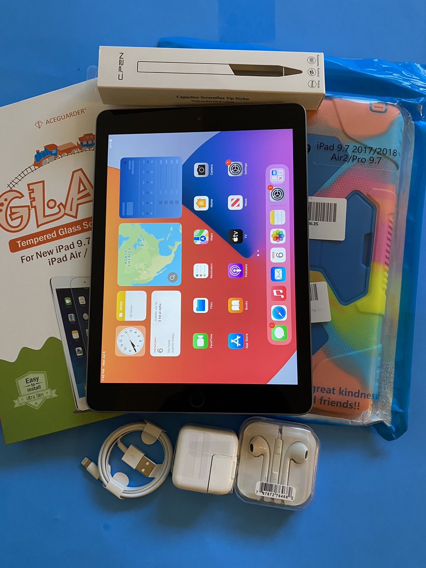 Apple iPad 6th generation w/ box iPad 6th Gen (128GB