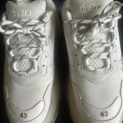 Balenciaga Triple S (No Box) 100% Authentic 