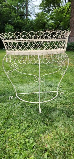 Vintage Wrought iron victorian planter.
