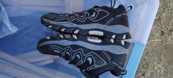 Kids hiking shoes size 36